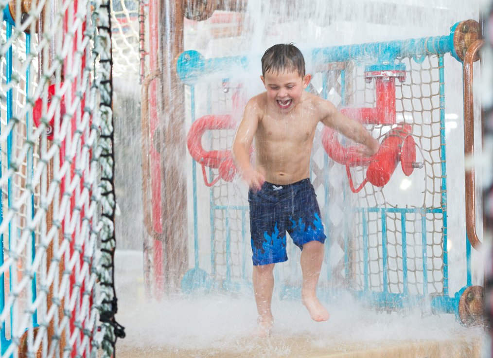 WPofAmerica's tweet photo. Plan a family vacation with our hotel and water park packages! https://t.co/Kv8nwHDaxG  #OnlyinMN #Always85 https://t.co/92bNfQUQWw