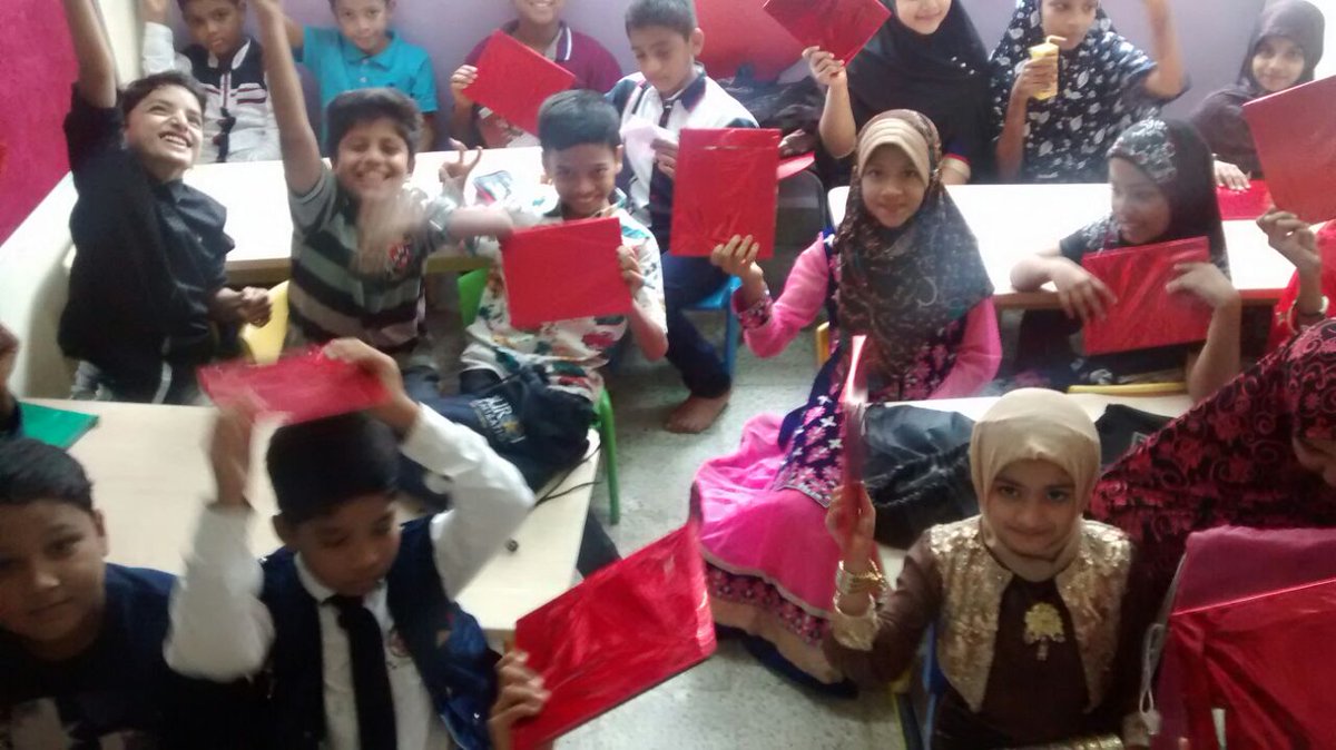 israr_sayed's tweet photo. Children need little @Help little @Hope and someone who @Believe 

.@beateacher #teach4islam .@BuroojAngels https://t.co/UhNnAtyNTe