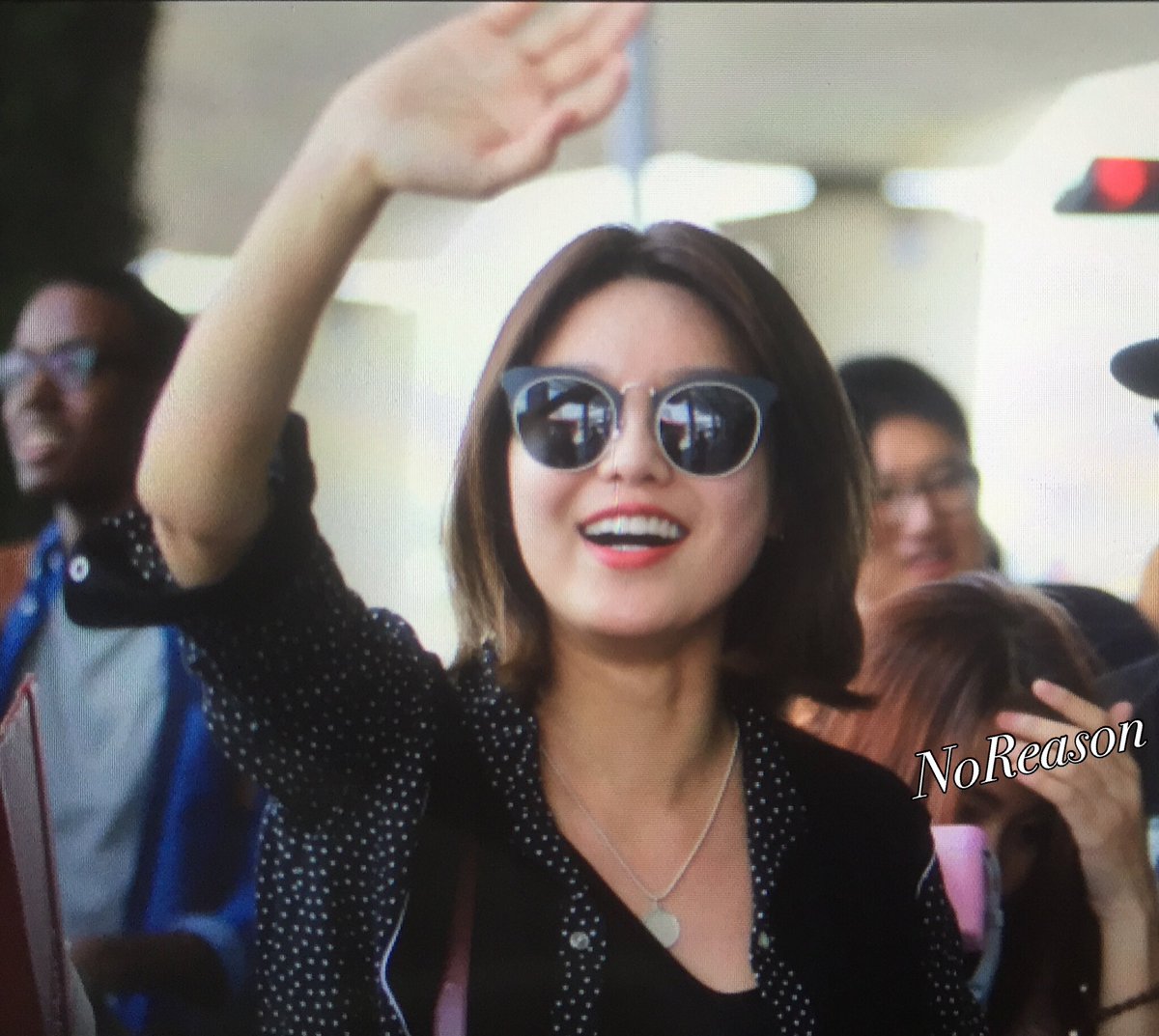 [PIC][18-07-2016]SNSD trở về Hàn Quốc vào trưa nay CnnzAohVYAAAvjL