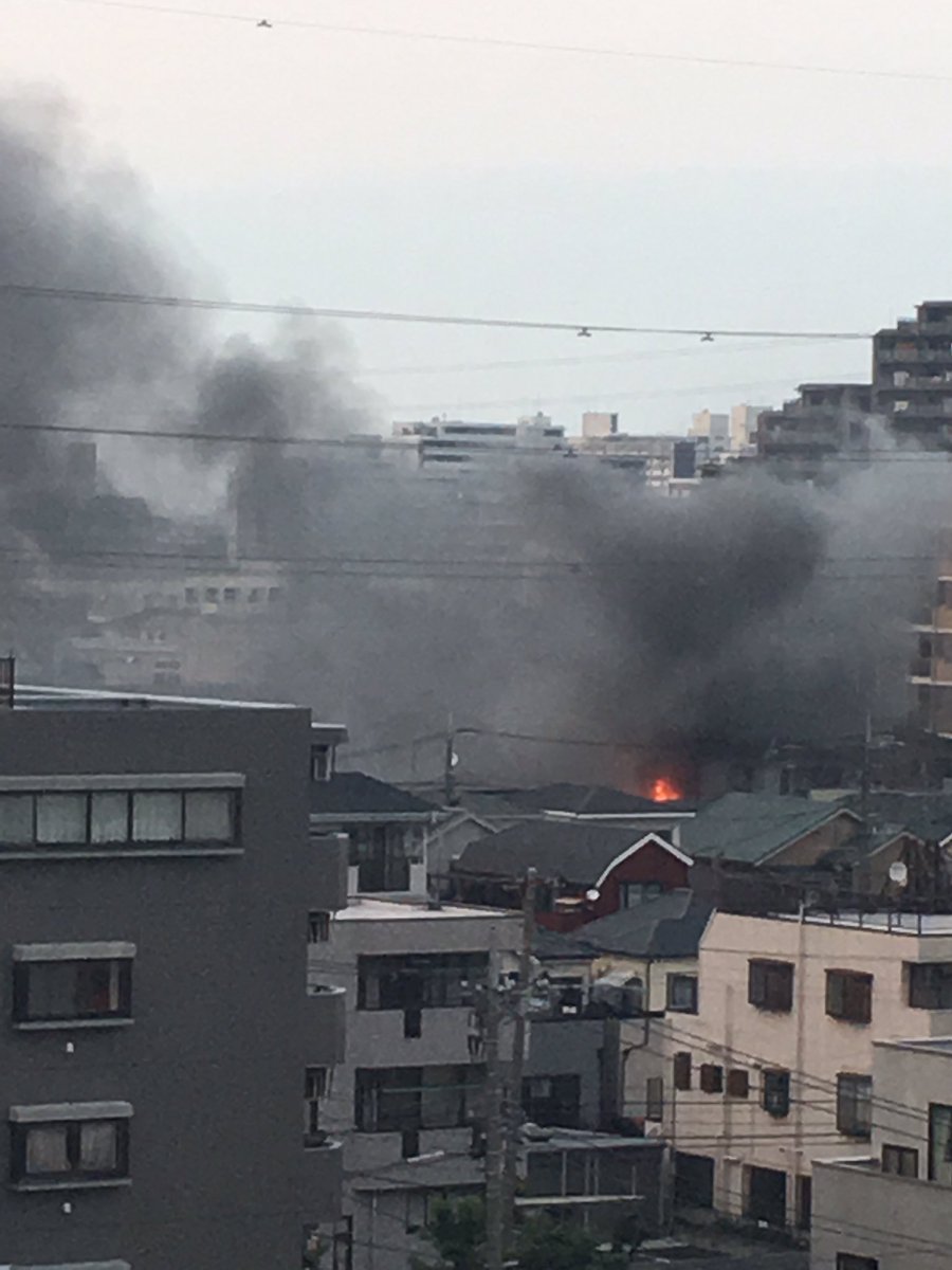tweet : 【現場画像まとめ】東京都足立区東和で大きい火事 7月18 ...