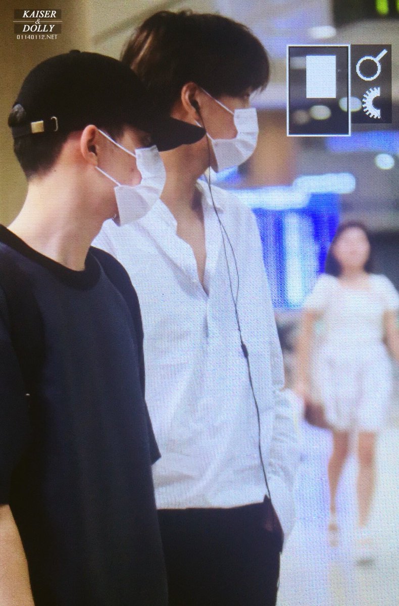 SMent_EXO's tweet image. [PREVIEW] 160718 #EXO Kai and D.O. at Incheon Airport
cr. kaiser &amp;amp; dolly