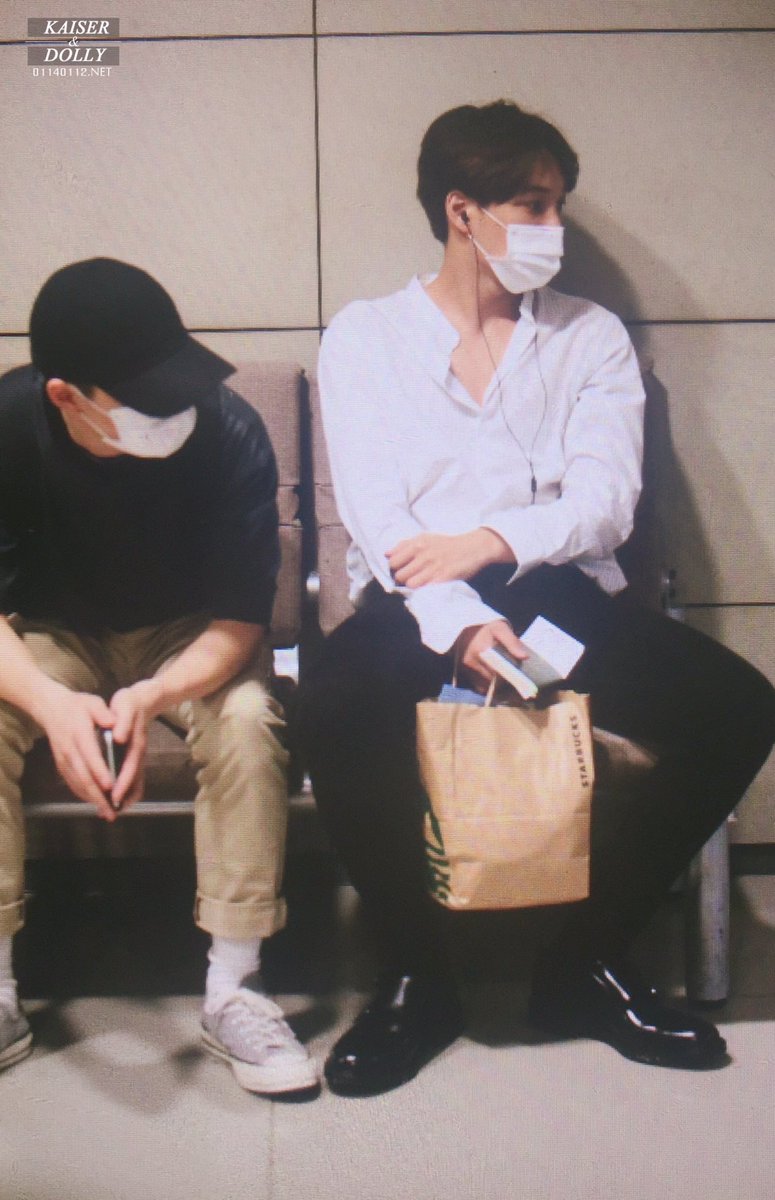SMent_EXO's tweet image. [PREVIEW] 160718 #EXO Kai and D.O. at Incheon Airport
cr. kaiser &amp;amp; dolly