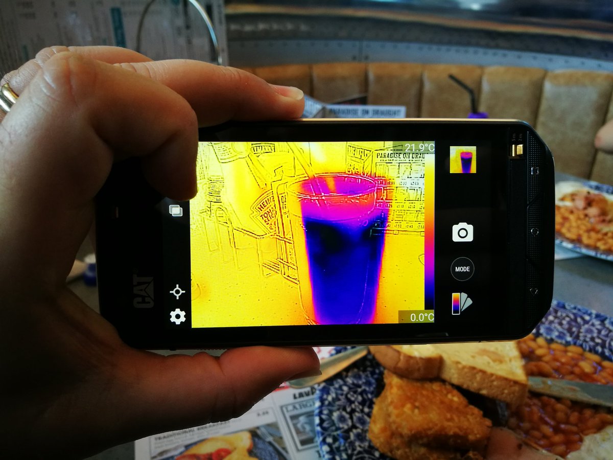 jmcomms's tweet photo. Not sure a thermal camera phone is needed to confirm today is HOT. But it does show my (n)ice cold drink! #Cat60 https://t.co/707Sk9GdGv