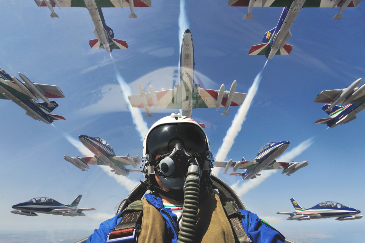 AerLingus's tweet image. COMPETITION: RT to win 2 VIP tix for Sunday's #BrayAirDisplay &amp;amp; 2 return tix to any of our European destinations ✈️