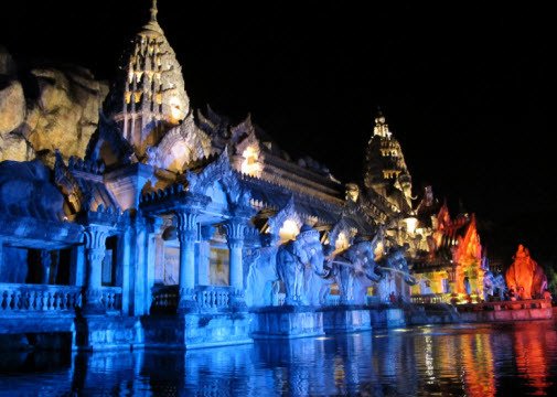 bahman_vip's tweet photo. #Phuket Enjoy at Elephant Theatre Palace, Phuket, Thailand https://t.co/1tIJPLQvGB https://t.co/f7iStRXdNt