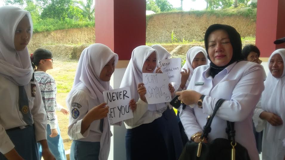 Pelajar_Lampung's tweet photo. Petisi: Pak Walikota Jangan Tutup SMKN9 Bandar Lampung #SaveSMK9 
cc: @jokowi @aniesbaswedan https://t.co/SgDwCZXcUa https://t.co/gIHZipQJRp