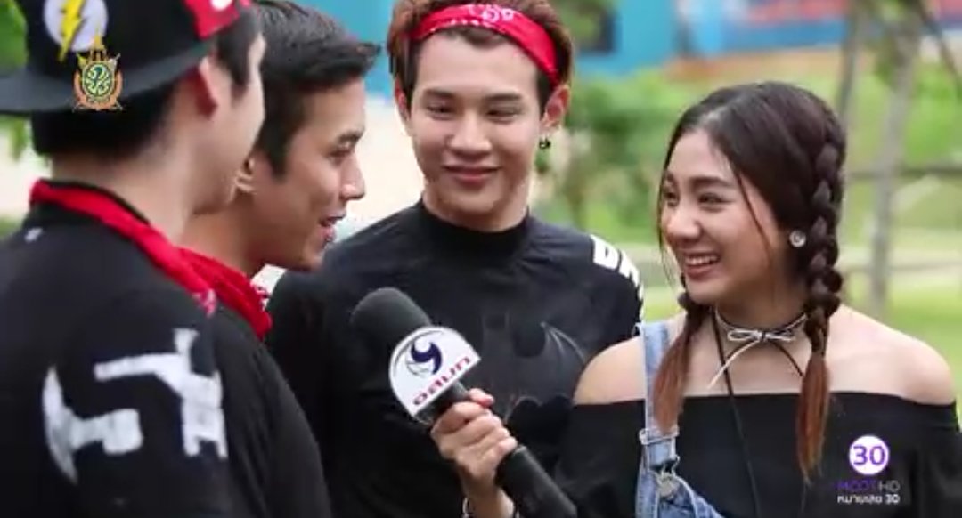 WarakornChain's tweet photo. เชนมองแบบนี้ คิดไรกับพี่นนท์ หรือป่าว?? #9entertain #mcothd #ChainFC #incha https://t.co/0OE1SVOBRL
