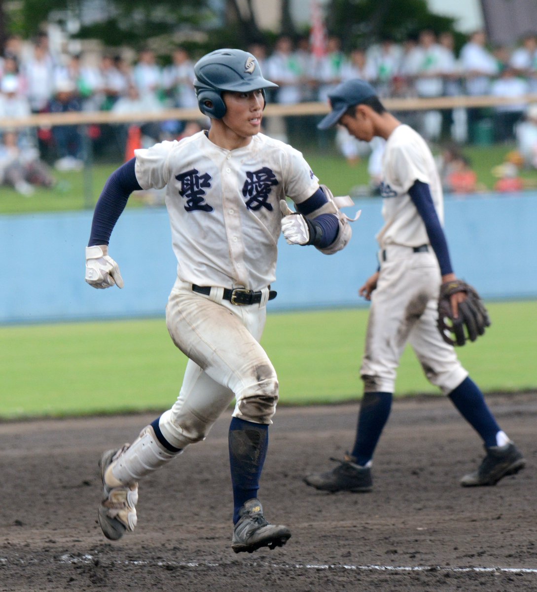 日刊スポーツ新聞社東北取材班 On Twitter 弘前学院聖愛 が2 8の9回表に8得点で弘前工を大逆転し4強 写真の市川選手が逆転の3ランを放ちました 聖愛は八戸工大二戦でも0 5から勝利 逆転の聖愛 を明日19日ニッカン東北版で詳報します 高校野球 青森
