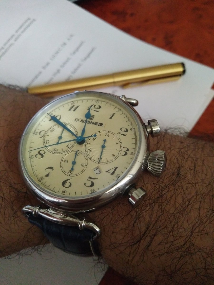 bakshikaran77's tweet photo. People stopped looking at me since I started wearing this beautiful watch @nischaayn @DSignerWatches https://t.co/yMRHkgYLop
