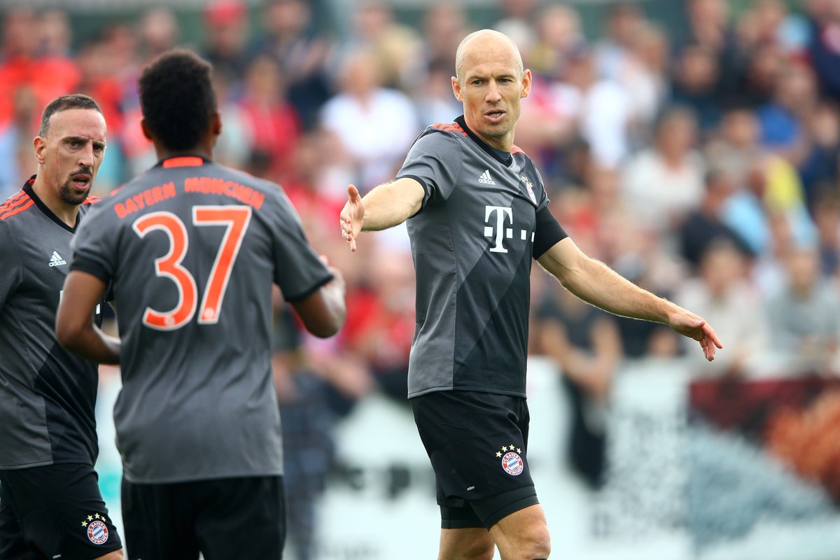 ChampionsLeague's tweet photo. An adductor muscle injury has ruled Bayern winger Arjen Robben out for six weeks.
#UCL https://t.co/fqYam0vrUH