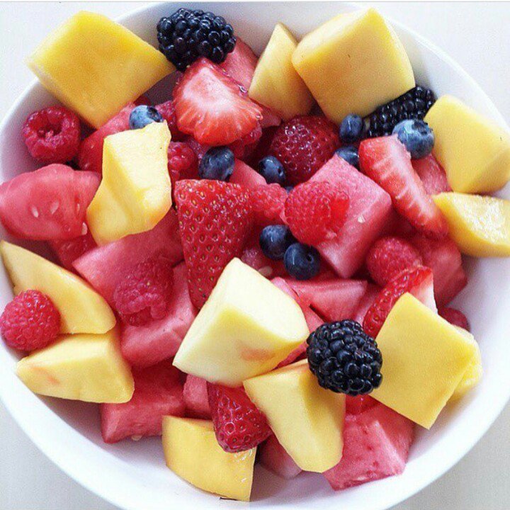 DENTISTwit's tweet image. Perbanyaklah mengkonsumsi buah2an agar nafas segar secara alami.