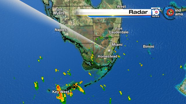 Showers moving around South Florida this morning according to @TrentAricTV https://t.co/4ENMuz0sHB