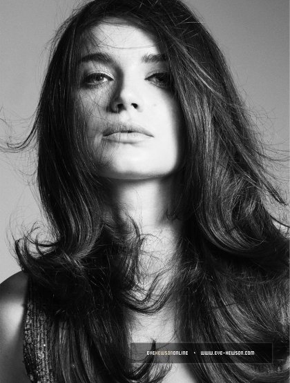 Eve Hewson Online tweet media
