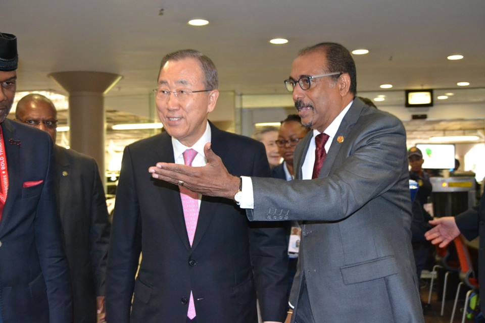 eThekwiniM's tweet photo. #AIDS2016  South African Deputy President Cyril Ramaphosa and Secretary-General of the United Nations Ban Ki-moon. https://t.co/EZ4PuK2Kkv