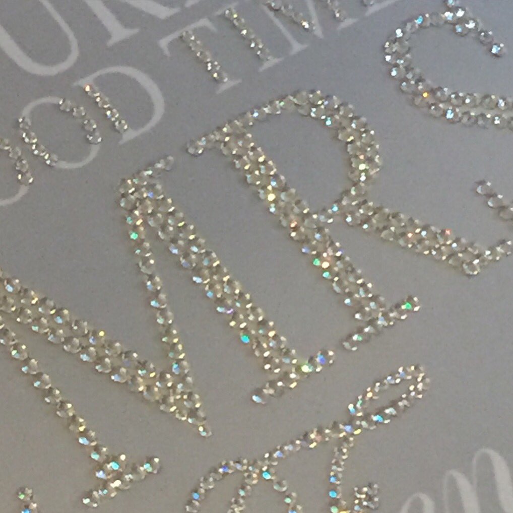 FairytaleCanvas's tweet photo. So much sparkle😍😍 10% off of new orders placed today *5 week waiting list email a_fairytale_canvas@yahoo.co.uk https://t.co/mnXR0mlcBg