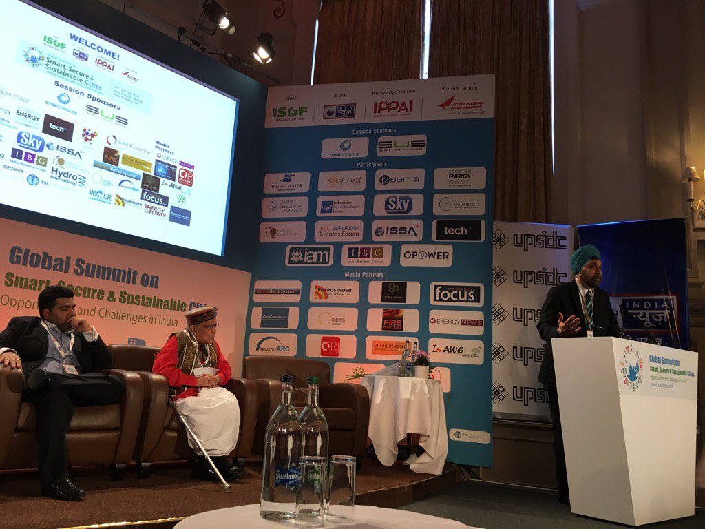 rejipillai's tweet photo. @NavtejSarna addresing at #s3cities.com summit at #Windsor @IndiaSmartGridF https://t.co/x7wUt5UoId