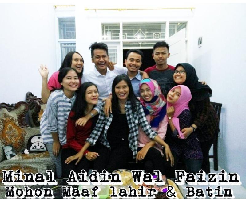 Minal aidin wal faizin, mohon maaf lahir &amp; batin. Mari kita jalin terus tali silaturahmi. Horas!!!♥