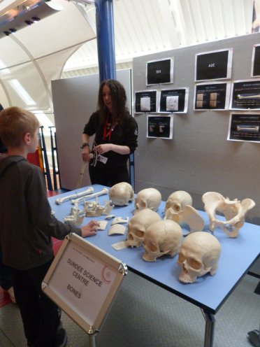DundeeSciCentre's tweet photo. Heather blogged about her experience at our #MeettheExpert event last week! #CSIDundee
https://t.co/i5JdRd4wa5 https://t.co/oi6DKdXb7k