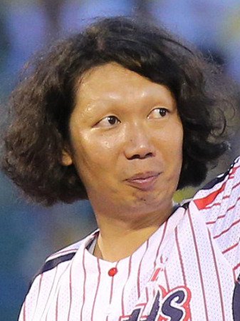 livedoornews's tweet photo. 500RT：【えー】お笑い芸人のマンボウやしろ、芸人引退を発表
https://t.co/KduhrMpeRP

自身のツイッターで発表。今後については「ゼロから脚本の勉強をしていきたいと思います」と報告した。 https://t.co/zG7OCwPkBL