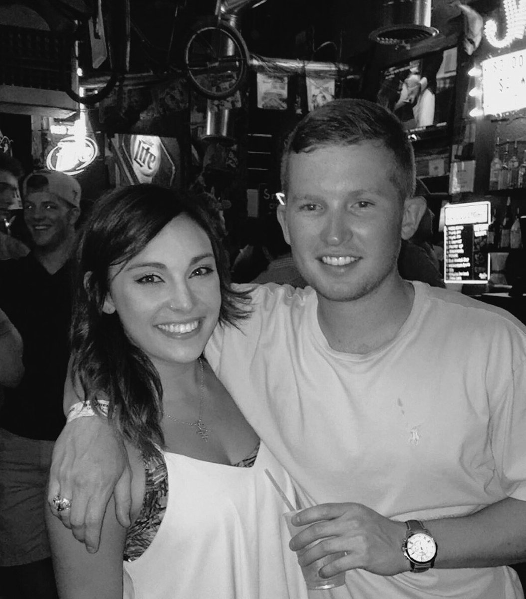 kate_marie2011's tweet photo. Missed my sweet friend @BOSSxROSS https://t.co/vJzvbYcoDc