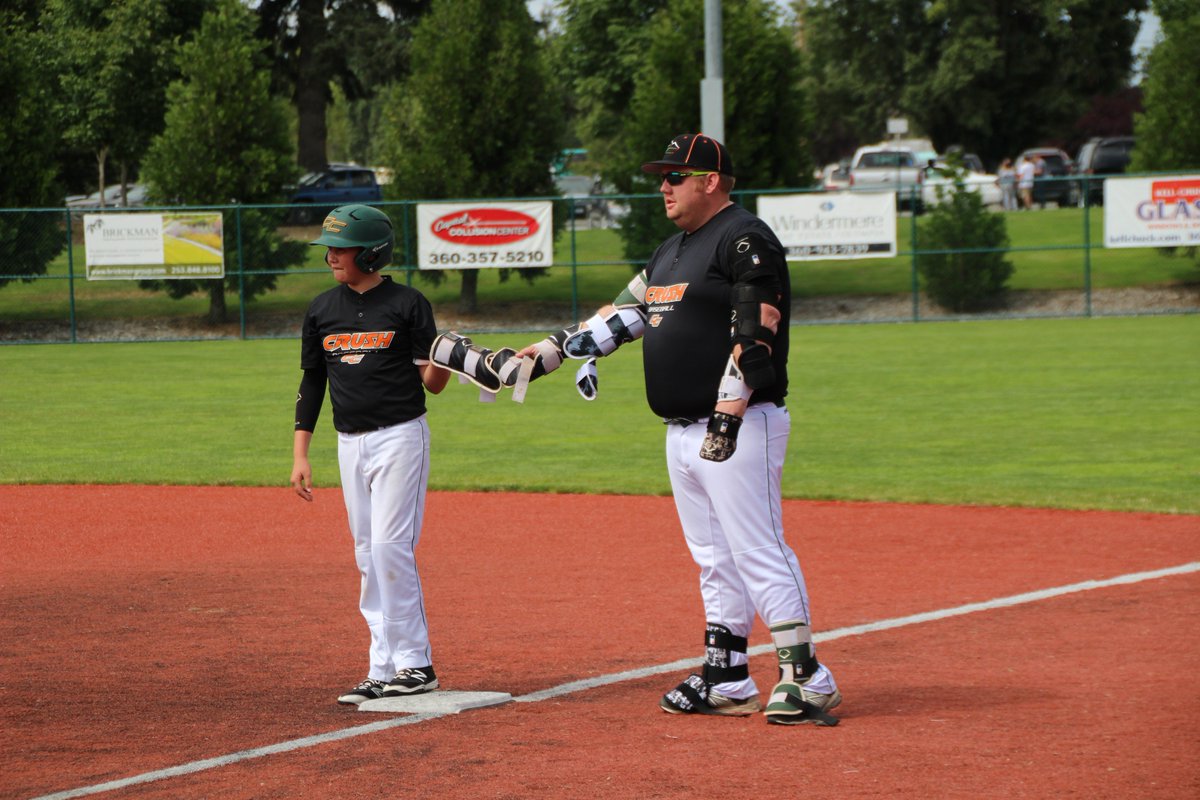 cascadecrushbb's tweet photo. This is what happens when you put up a 12 spot in the 3rd! @EvoShield #coachisprotected #crushedit #crushlife https://t.co/Jf6a7QSkqB