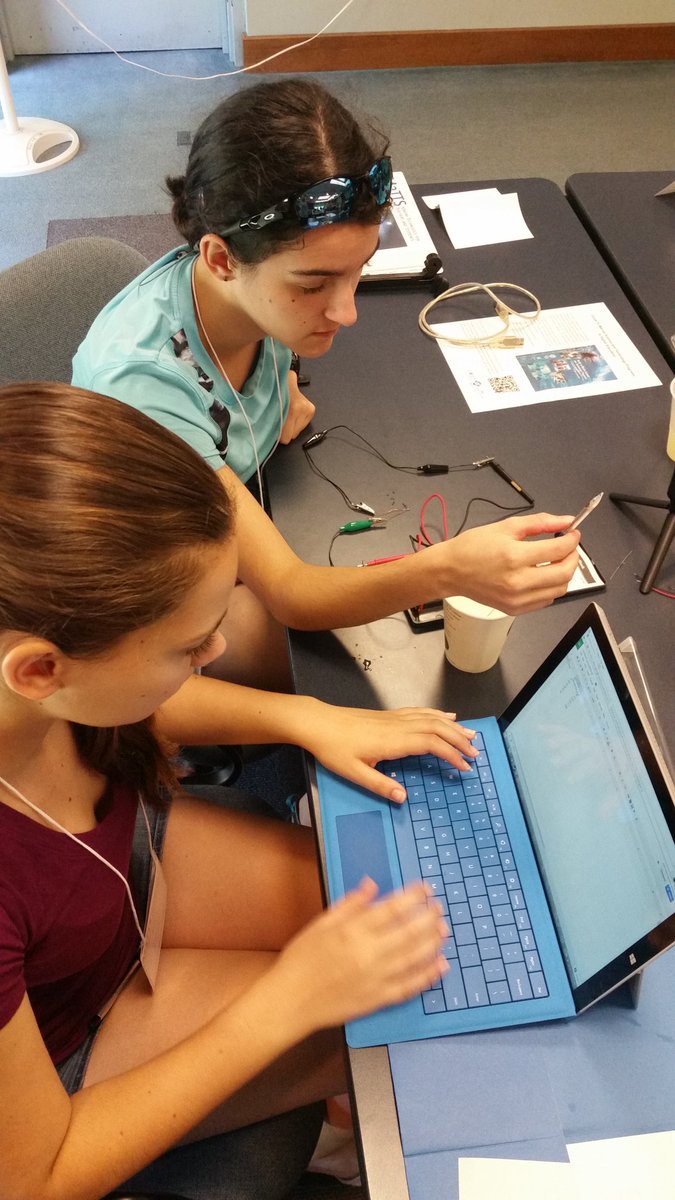 Building temperature sensors w MaTTs Ss Day 1 off and running! #CantonEdchat #mattsCohort3 <a href="/innerspacectr/">Inner Space Center</a>