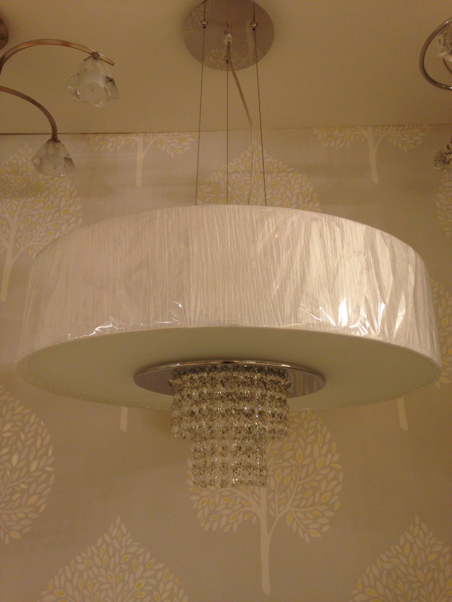 ios_lighting's tweet photo. Crystal lights can put a sparkle in any room! A real show stopper ! #lighting #northampton @bellnorthampton https://t.co/xHEKEPiMyl