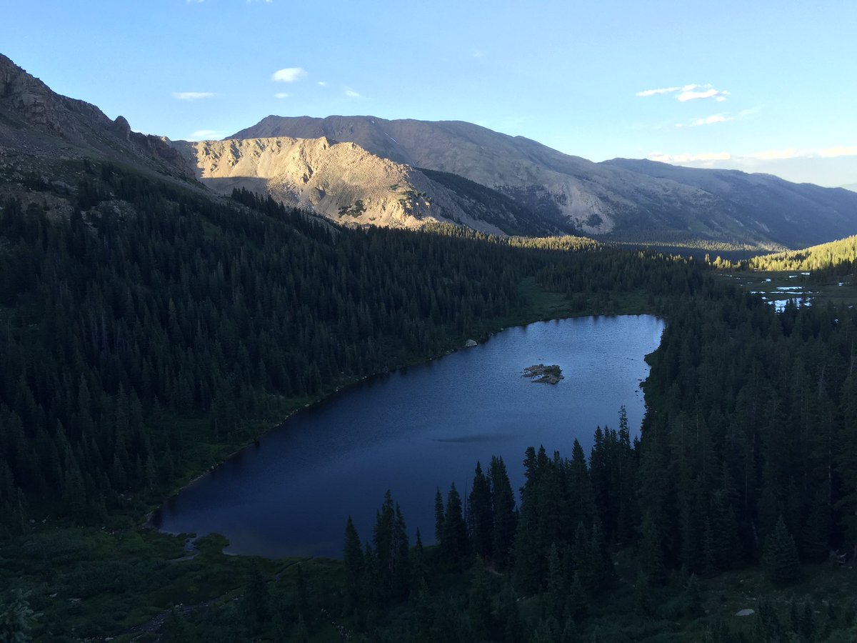 lunchhiker's tweet photo. Lights out at #kroenkelake. #backpacking #hiking https://t.co/E0FO2miymk