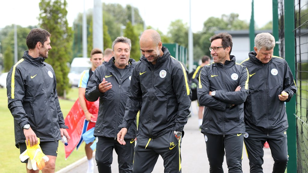 ManCity's tweet photo. Squad goals, plus 4️⃣ other reasons to be excited for Wednesday night 🤗✈️

READ: https://t.co/kZpxnNWiSj #cityontour https://t.co/UlRBU5tjfv