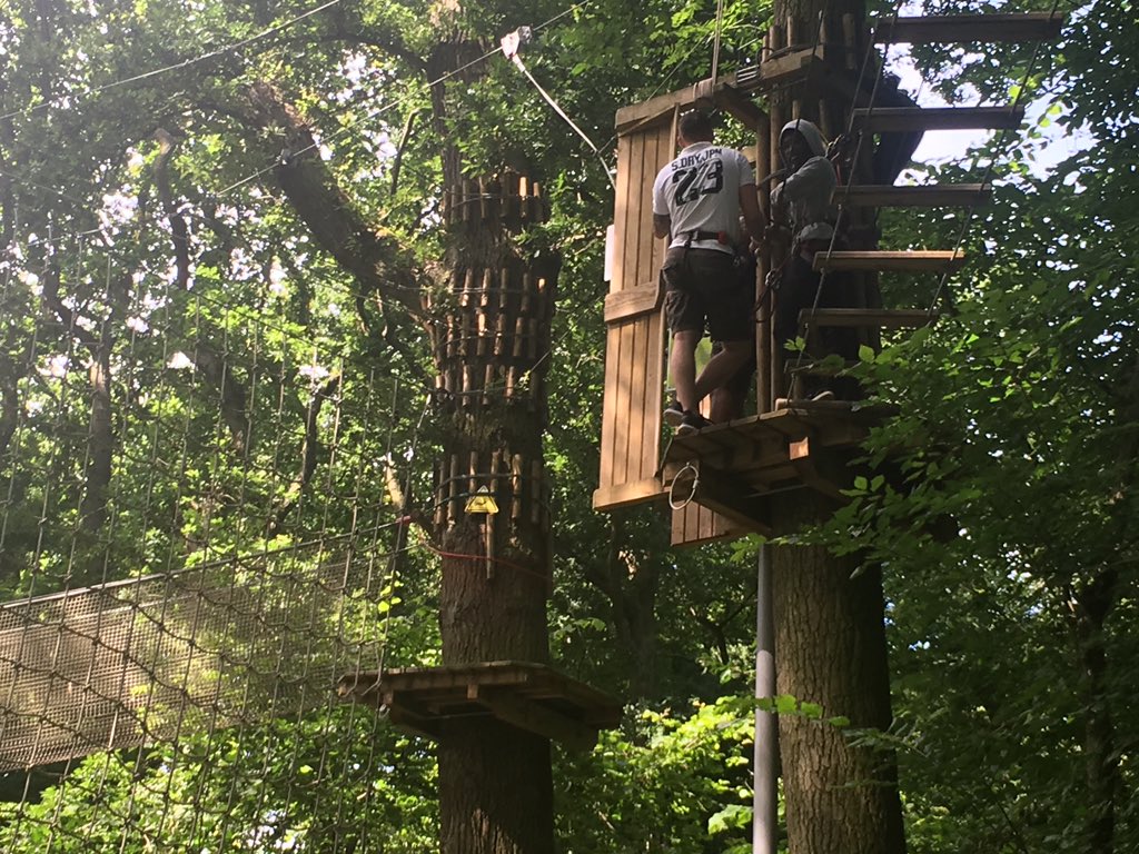 TottenhamUTC's tweet image. Y10 enjoy the scorching weather today at adventure park @GoApeTribe #Trentpark #TUTCBeAmazed