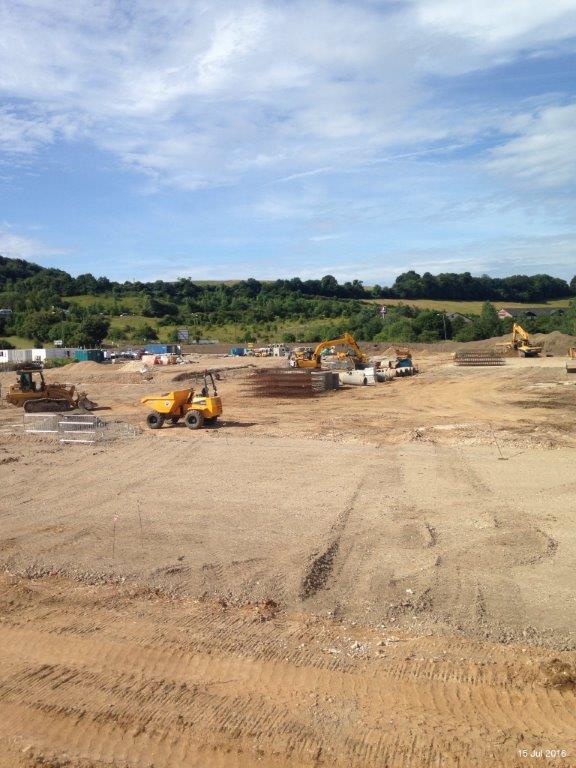 ParkwayMK's tweet photo. Week 11 at Bourne End, Hemel Hempstead! #haveringdemolition #hewlettandsons #jkingearthworks #pcconstruction https://t.co/eWxyRp9xAf