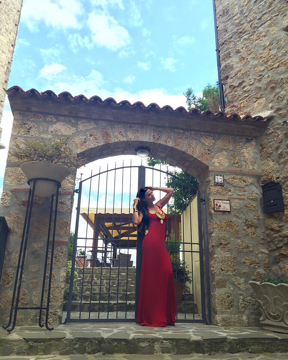 CATERINAV's tweet photo. #Pasión, prepárate para trabajar duro y sacrificado, y sobre todo, no dejes que nadie limite sus sueños
#Work #Italy https://t.co/zPUH6kV7n6