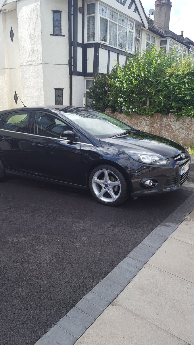 lomby88's tweet photo. Polished and looking a million bucks #fordfocustitanium #wowitshot https://t.co/wvOYqTy9bl