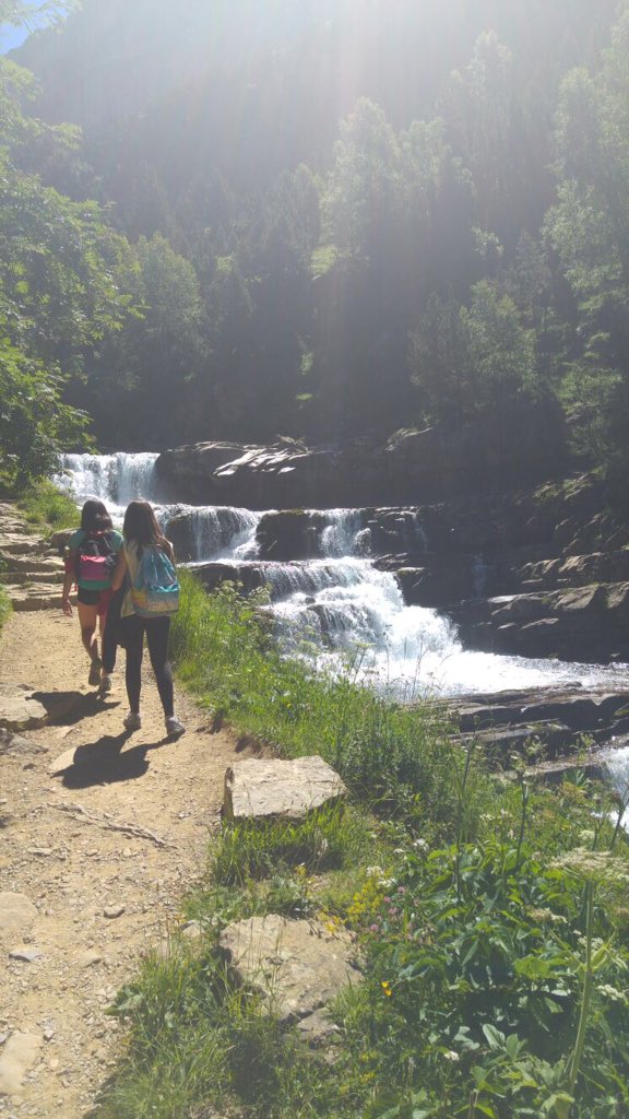 juvenilsasuncio's tweet photo. #campamentjuvenils2016 malauradament tindrem que tornar #juvenilspelmón https://t.co/OC3pjJYq8K