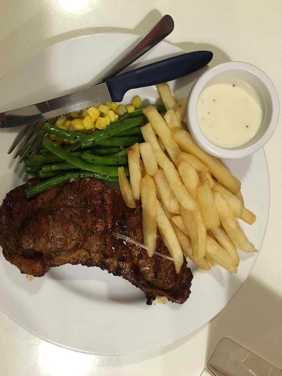 Leonbin's tweet photo. @steakholycow #campmakassar https://t.co/PqzCRr0lLm
