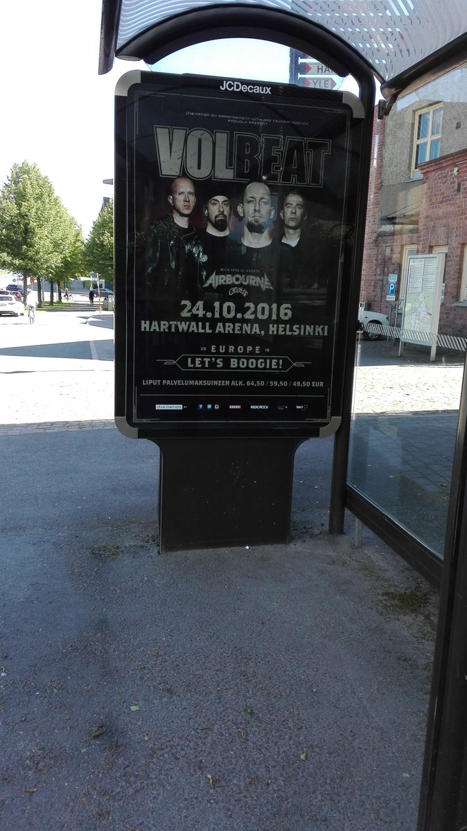 hehkusima's tweet photo. Olin eilen vähän nyyh kun en päässyt ilosaareen. Enpä oo enää! https://t.co/o3pXfBGq0G