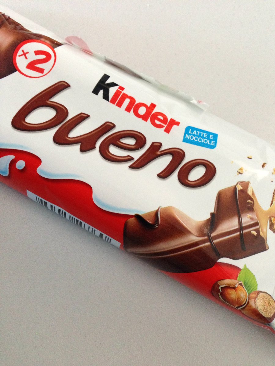 Chopperina's tweet photo. Voglia di dolce! ..direi che è arrivata l'ora di Kinder Bueno 😋 https://t.co/jW1P6Lia2M