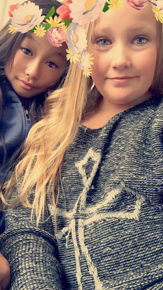 Karen (@ksrenelisabet) on Twitter photo 