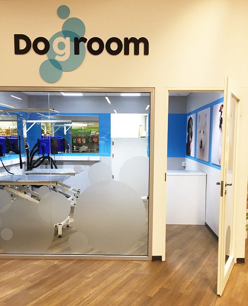 mustijamirri's tweet photo. Jihuu! Tammiston Dogroom-salonki avautuu 1.8.2016. Varaa aika numerosta 044 720 0114 ja tule tutustumaan! #dogroom https://t.co/a83uO8gCPi