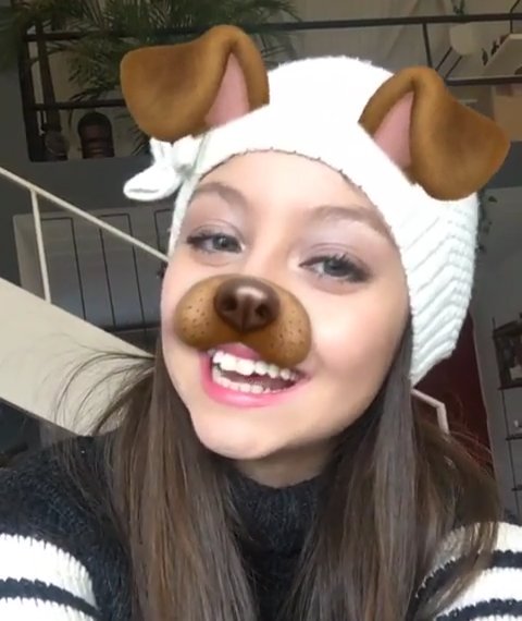 idoolxs's tweet photo. Estoy enamorada de esa sonrisa @karolsevilla #KarolSevilla #KCAMexico https://t.co/Zv5FSBUMsn