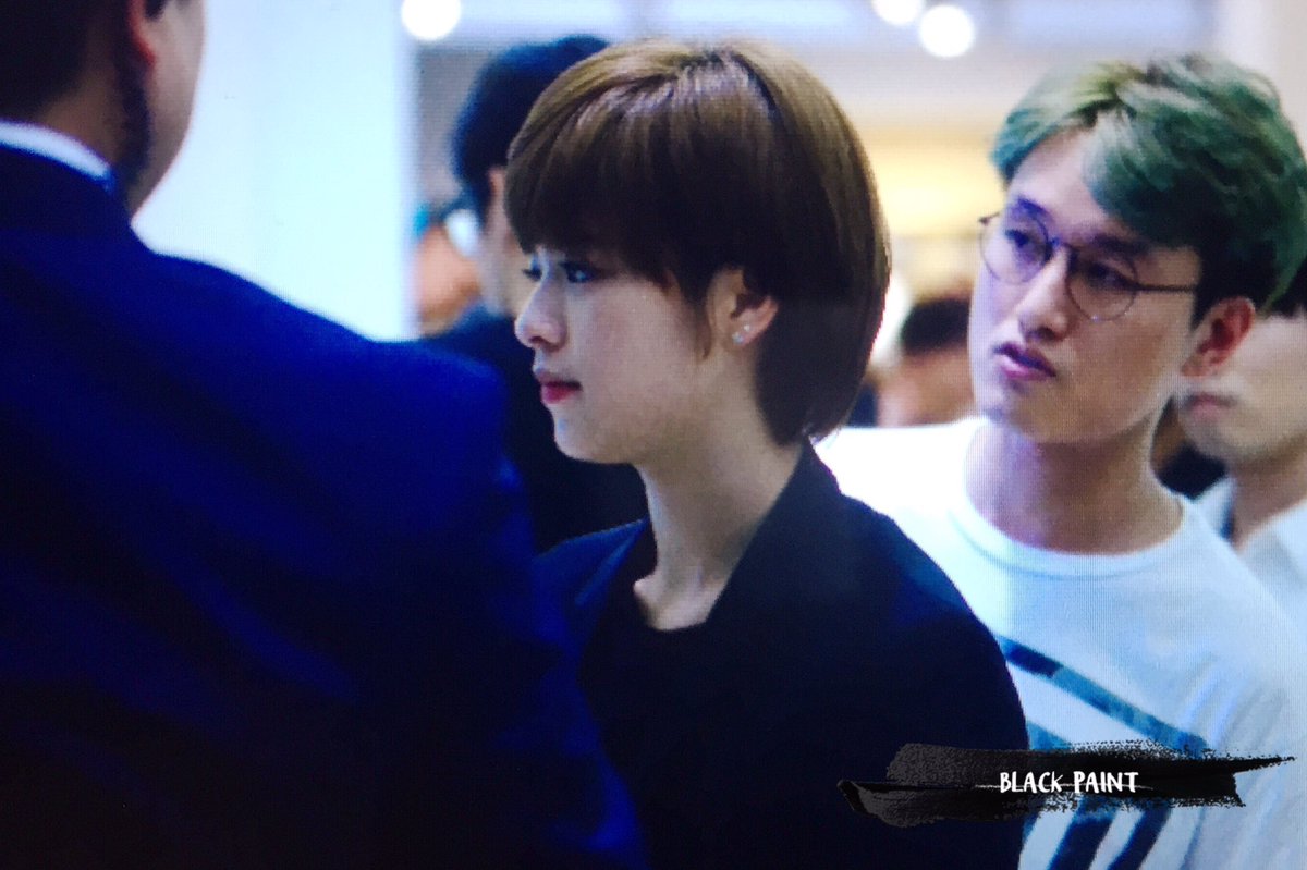 [트와이스] 오프숄더 사나와 검은옷 정연 | 인스티즈