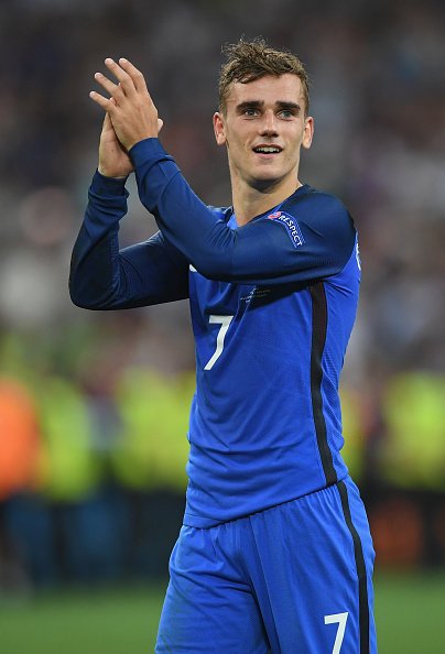 EURO2024FRA's tweet photo. Griezmann, seul 🇫🇷 nommé pour le titre de Meilleur joueur en 🇪🇺.
RT si vous pensez qu’il sera dans le Top3 le 05/08. https://t.co/rY6oFeyO9P