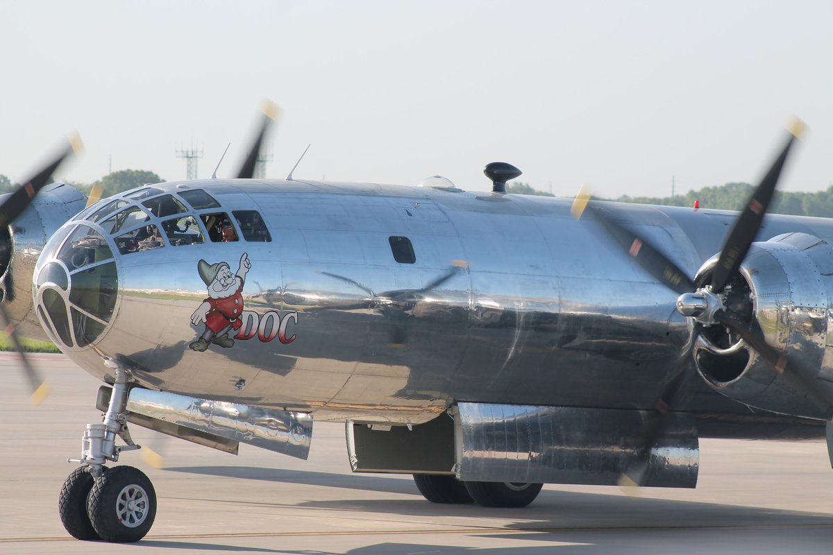 jsiebenmark's tweet photo. Just because. #DocFirstFlight #B29Doc https://t.co/FCWOJlZo5v
