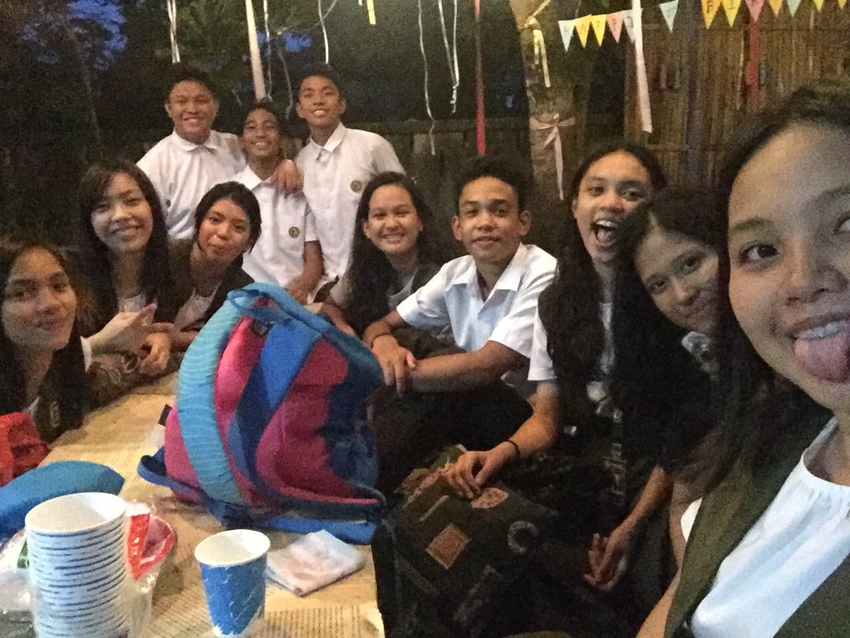 andreaprisan's tweet photo. HAPPY BIRTHDAY @Quuuuiiinn 🎁🎊 THANK YOU SA LIBRE 😊😊😊 @marwynbetiz @naveratherese39 @daneixia @jadonbinalla #incomp https://t.co/JDNB6nvzDf
