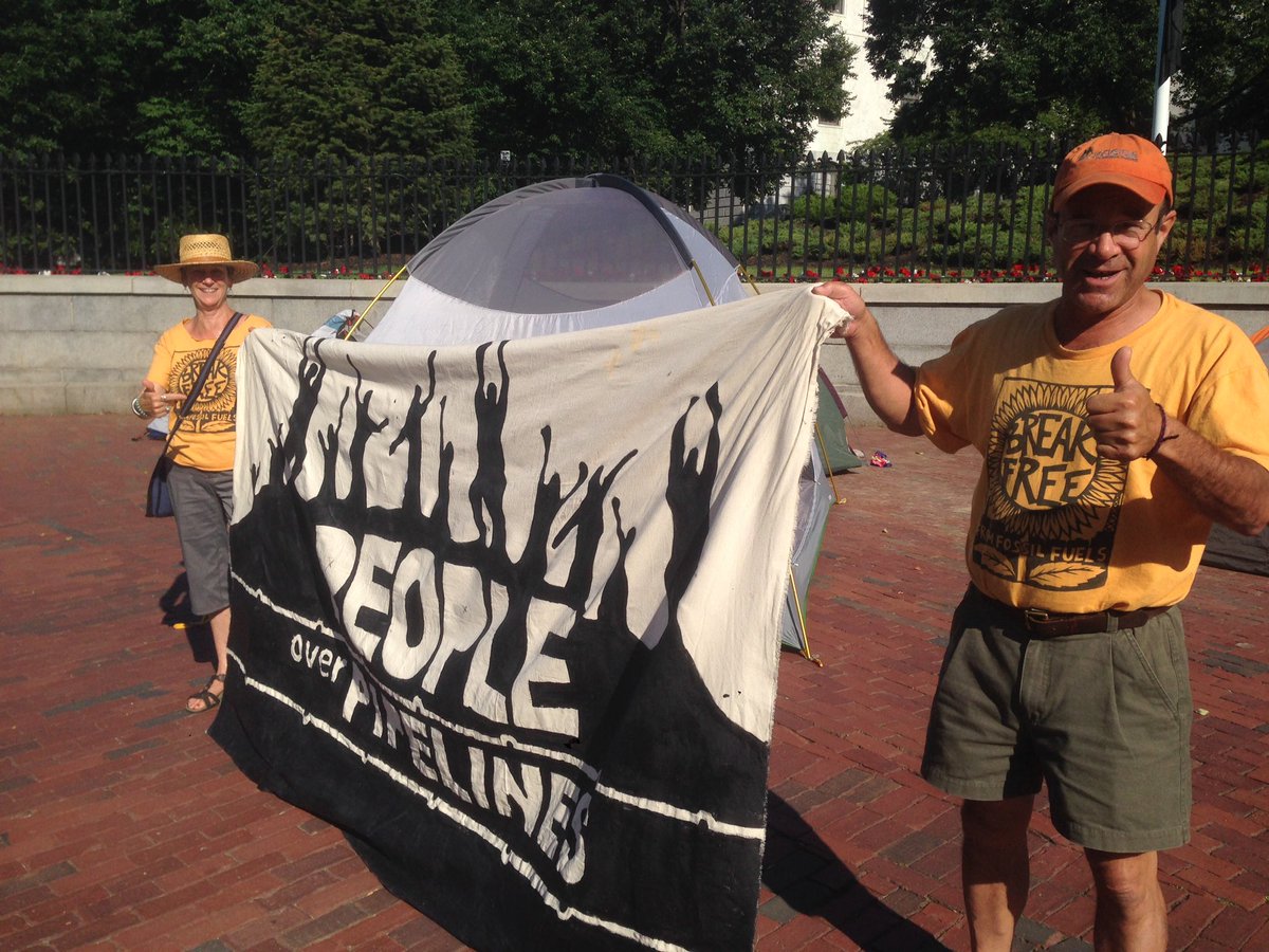 SugarShack413's tweet photo. Affinity group reps are here in Boston at the #PeopleOverPipelines March! https://t.co/49eVRUhLE5
