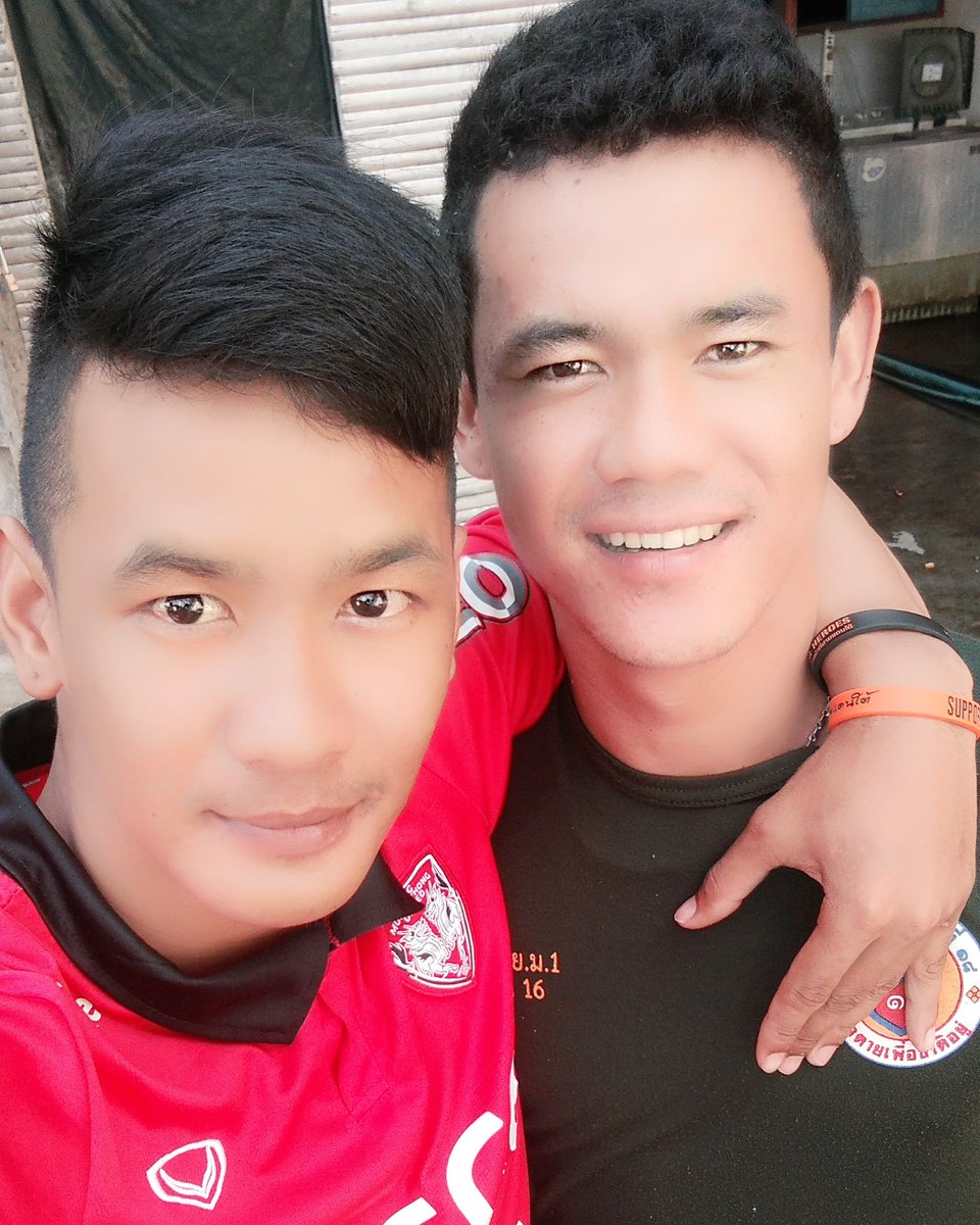 Phootanan tweet picture