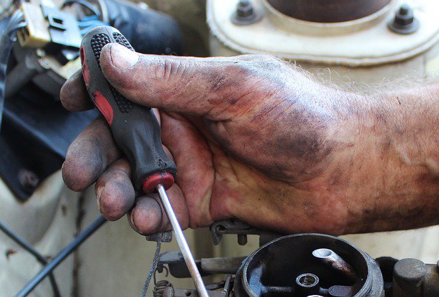 MaxJCBerlus's tweet photo. #NC #MobileMechanics: (910) 520-9324 For Emergency On-site #CarRepairs and more... https://t.co/w0vX9iGa44 https://t.co/taOIIusOqn