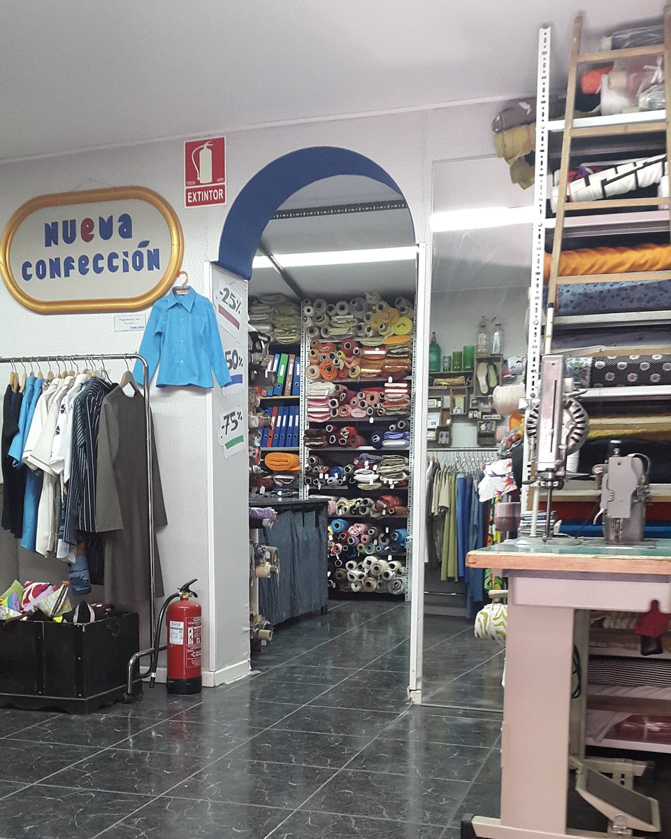 con2tijeras's tweet photo. Tienda reabierta!
Sigue la liquidación de ropa anterior al 2016 y la nueva confección
Todo el verano L-S de 11 a 21 https://t.co/RK77vb7vmb