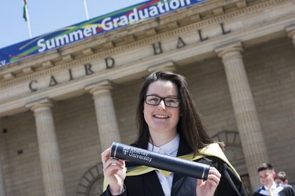 AbertayUni's tweet photo. Well done Abertay grad Jennifer Scally, now promoting sport to visually impaired children! https://t.co/43Fl8ZUsjV https://t.co/8frNpUSHrW