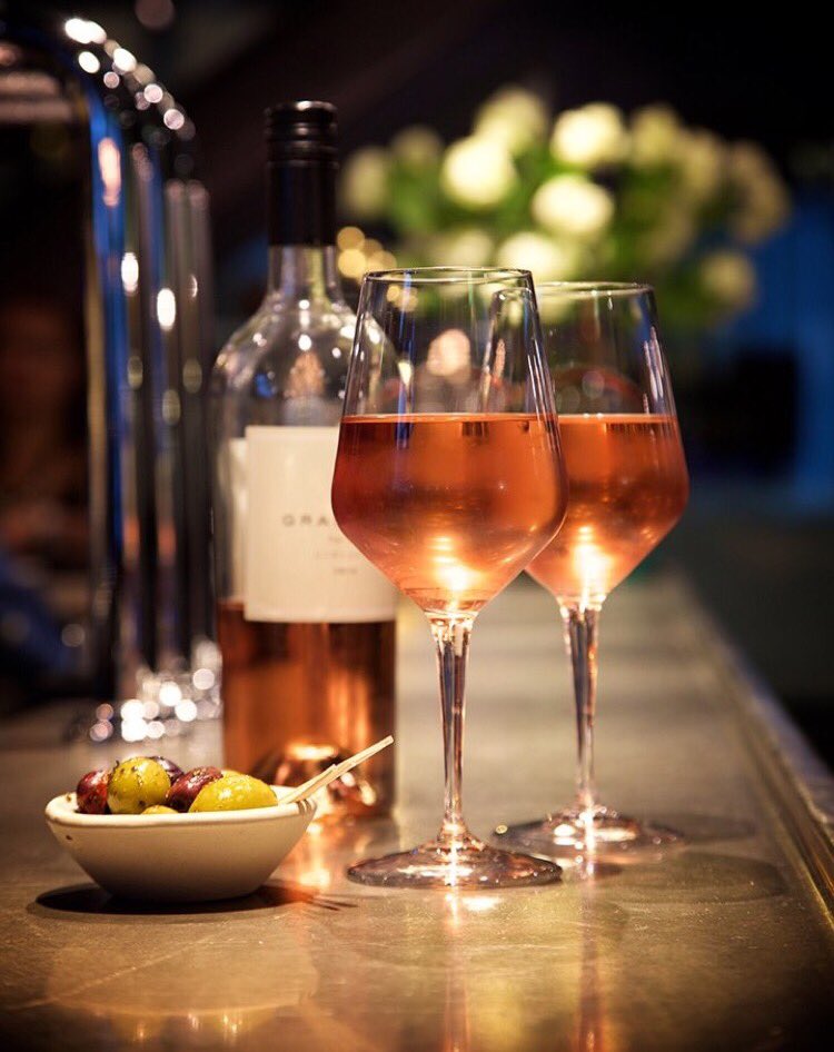highwaymanberko's tweet photo. Fancy a free 175ml glass of our Granfort rose,cave de masse white or red?pop in &amp; show us this tweet until Thursday https://t.co/0FFKDJBWwI